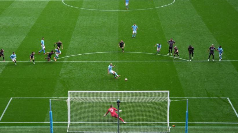 Ý nghĩa kích thước vòng cấm địa trong bóng đá