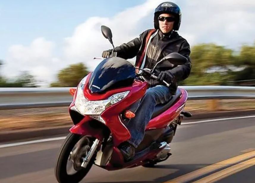 Ý nghĩa giấc mộng thấy xe máy của người khác trong mơ